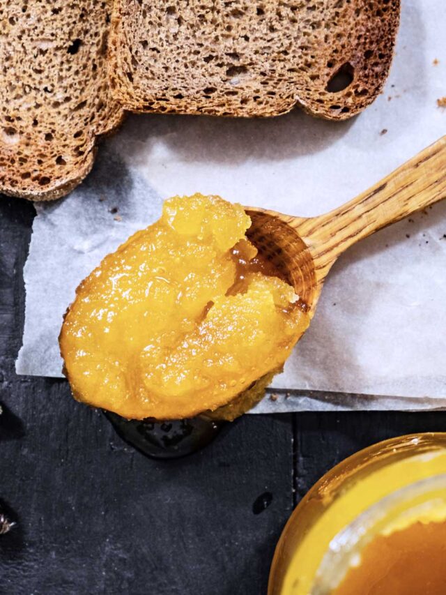 cropped-crystalized-honey-on-spoon.jpg